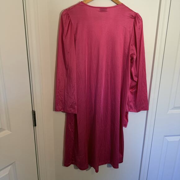 Vintage Vanity Fair Womens Hot Pink Button Up Night Gown/ Robe Size M Nylon USA - Picture 6 of 12